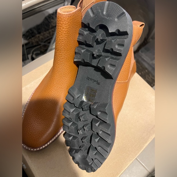 Madewell The Citywalk Lugsole Chelsea Boot - English Saddle Brown Leather 10 - Picture 9 of 12